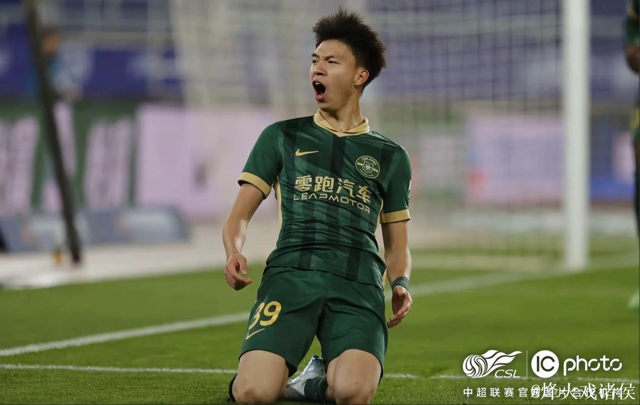 本赛季中超联赛最佳青年球员,浙江队王钰栋当选! 本赛季中超联赛最佳青年球员,浙江队王钰栋当选!